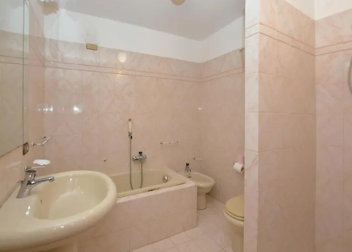 Piombona Villa *